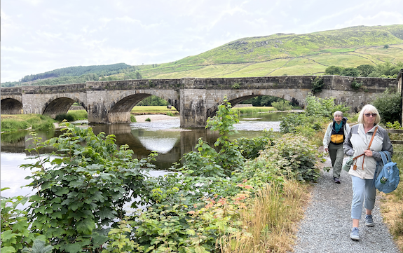 Painting in the Yorkshire Dales - Bridge in Burnsall